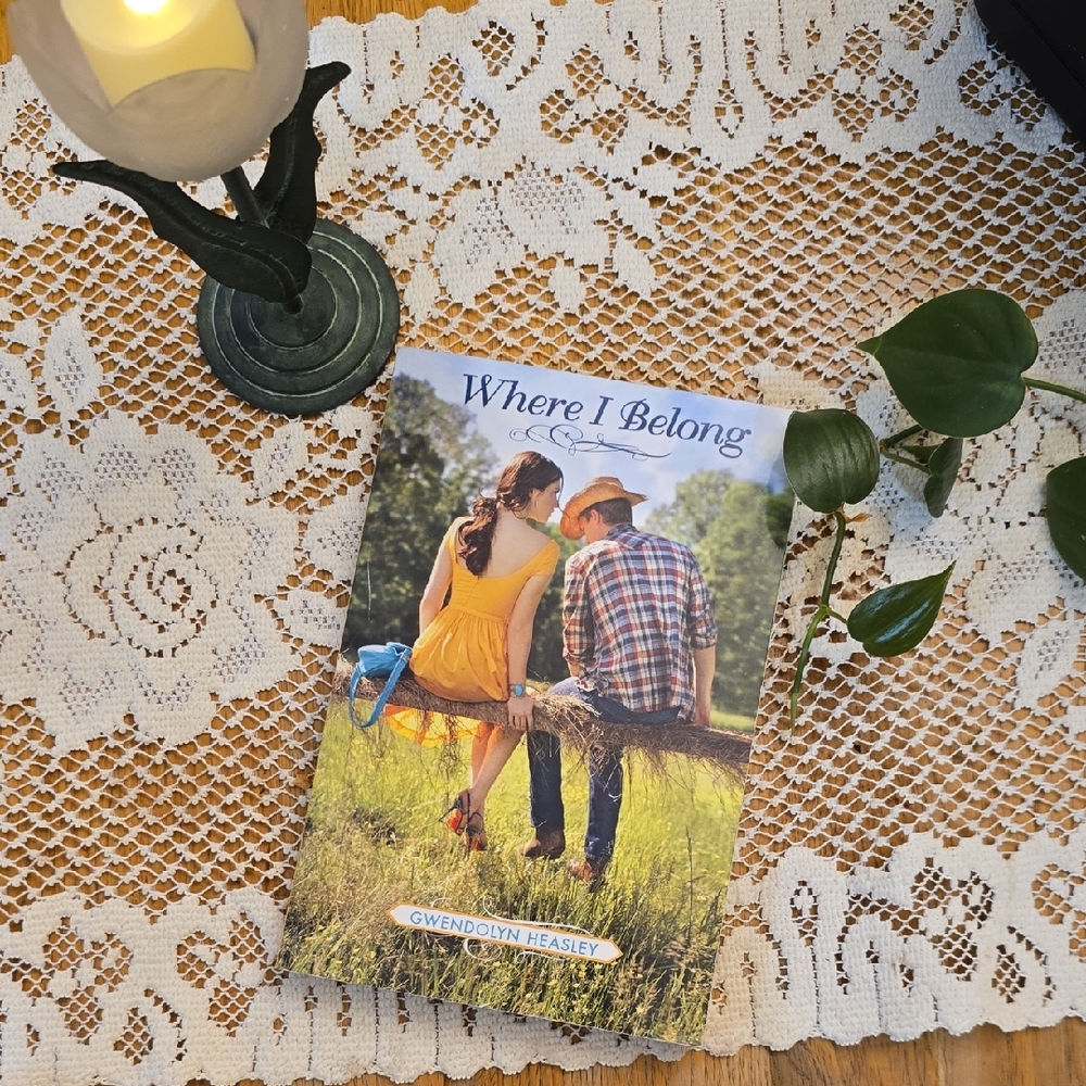 Gwendolyn Heasley 'Where I Belong' Book